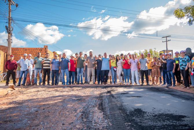 Com emenda de Othelino, nova etapa de pavimentação de vias é iniciada em Dom Pedro