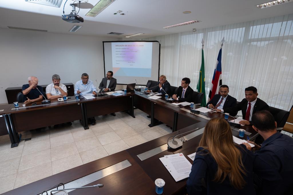 Comissão de Educação em reunião com professores da UEMA e da UEMASUL 