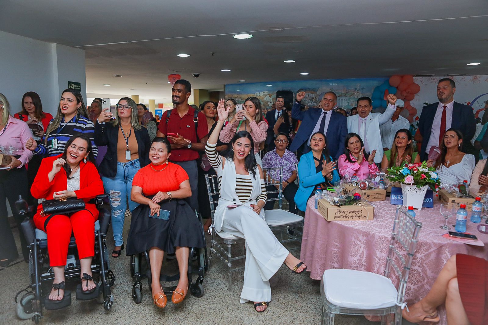 Parlamentares reunidas em café da manhã promovido pelo Gedema 