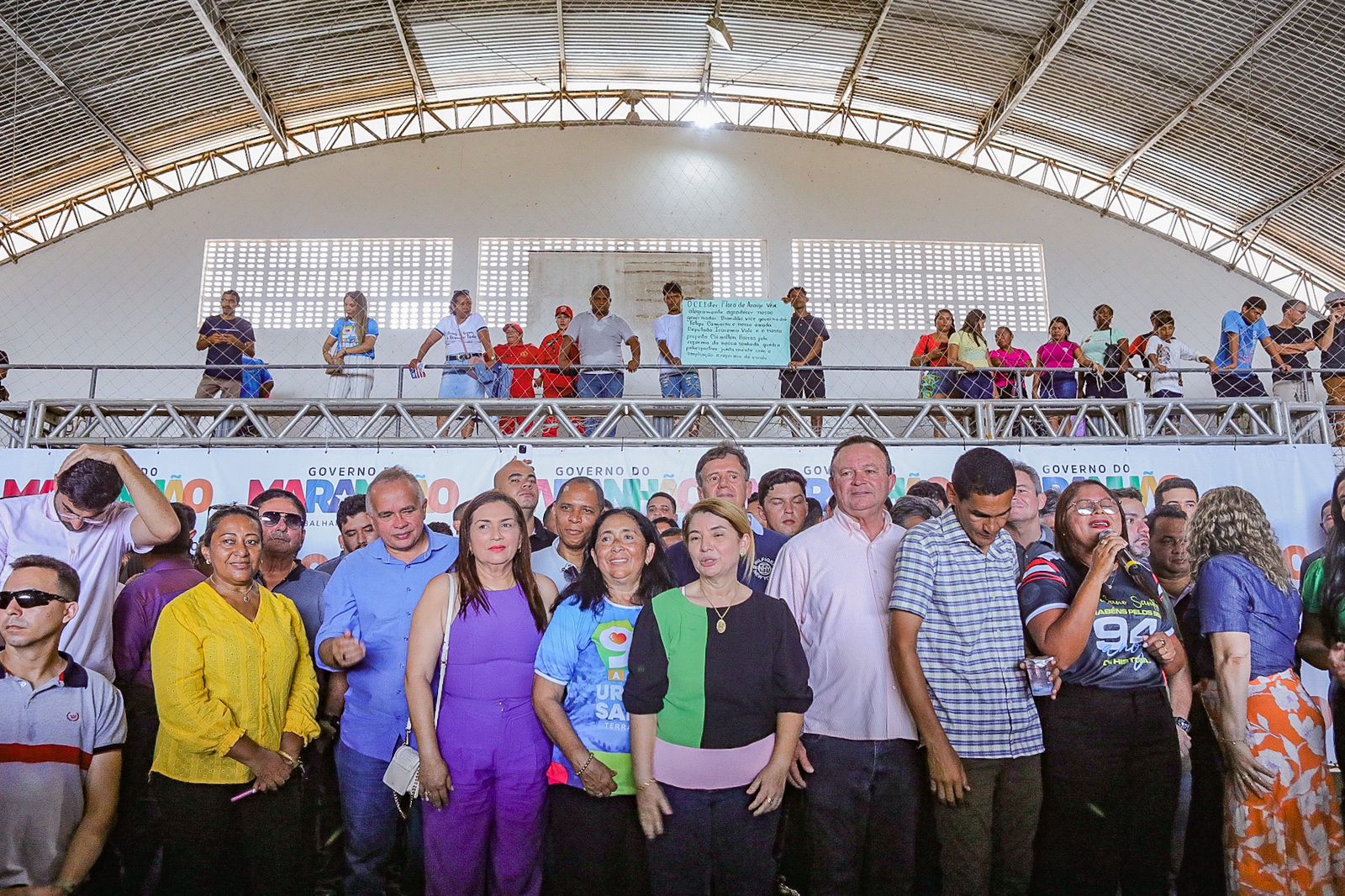 Autoridades participam da entrega de diversas obras no município de Urbano Santos, que completou 94 anos