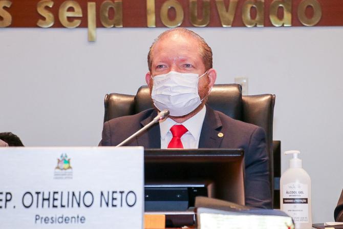 Othelino apresenta PL que propõe Passaporte Vacinal em estabelecimentos e eventos no Maranhão