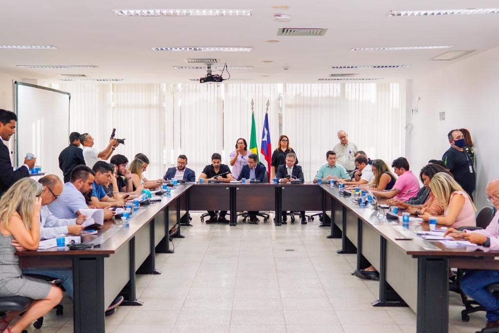 CCJ aprova parecer a projeto que assegura acesso a medicamentos e produtos à base de canabidiol 