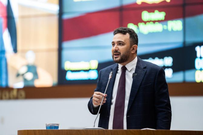 Yglésio diz que Barreirinhas está sendo penalizada por má gestão administrativa