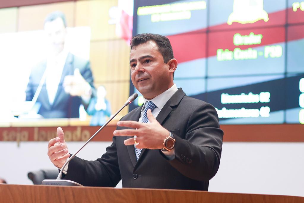 Eric Costa anuncia instalação de programa de equoterapia da Polícia Militar em Imperatriz