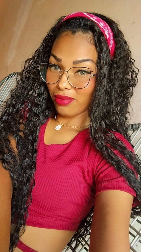 A jovem Paula Regina dos Reis Silva, vítima de feminicídio no dia 27 de março de 2022