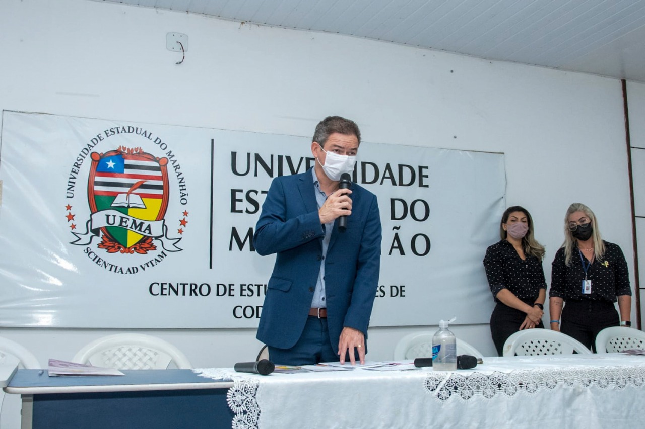 Deputado Rafael durante a audiência realizada no município de Codó 
