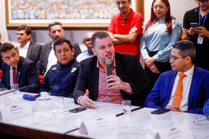 Rodrigo Lago participa de ato de entrega de viaturas pelo Ministério da Justiça ao Maranhão