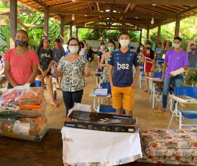 Betel Gomes visita Casa Familiar Rural em Bom Jesus das Selvas