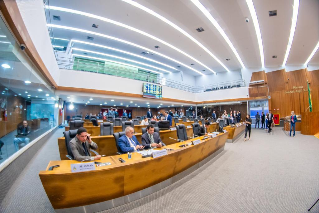 Deputados aprovam PL que institui Semana de Combate à Sexualização de Crianças e Adolescentes