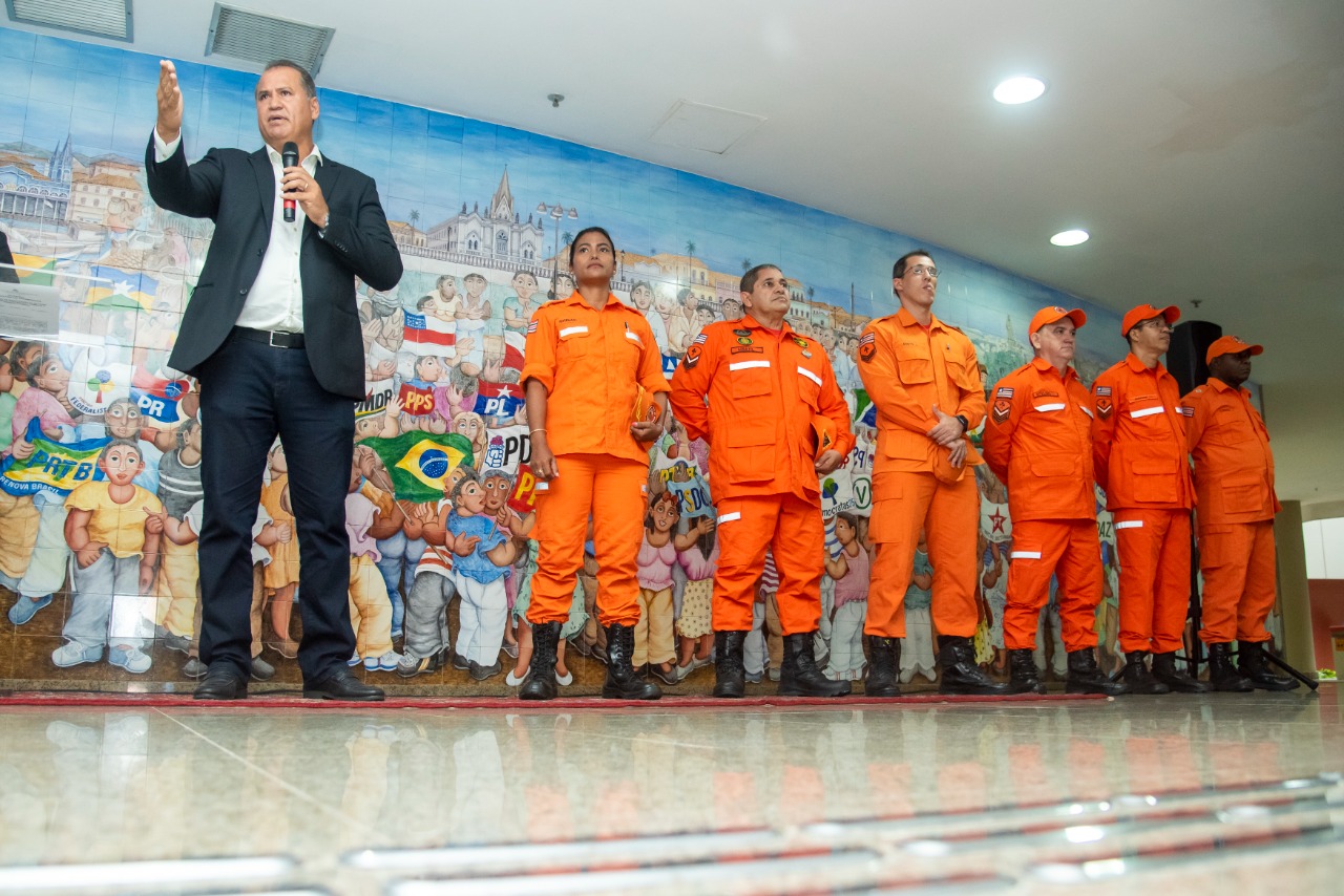 Coronel Marcelo Jinkings, abriu a solenidade agradecendo a parceria com o Corpo de Bombeiros 