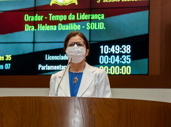 Helena Duailibe destaca promulgação da lei sobre feriado de Corpus Christi 