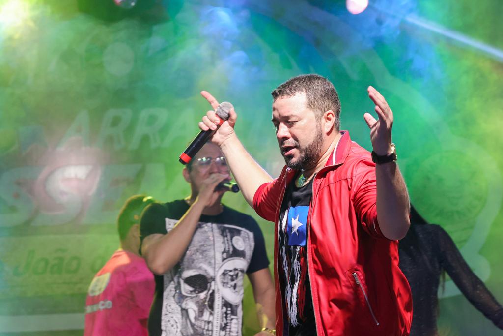 A Banda Reprise fez todo mundo dançar ao som de forrós de todos os estilos e para todos os gostos