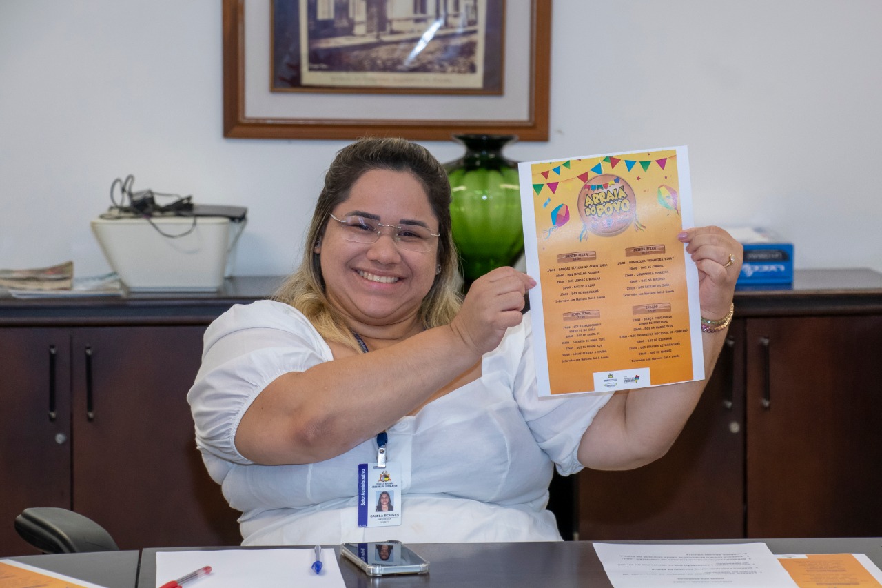 Camila Borges, secretária-chefe do Gedema, apresenta programação do ‘Arraiá do Povo’