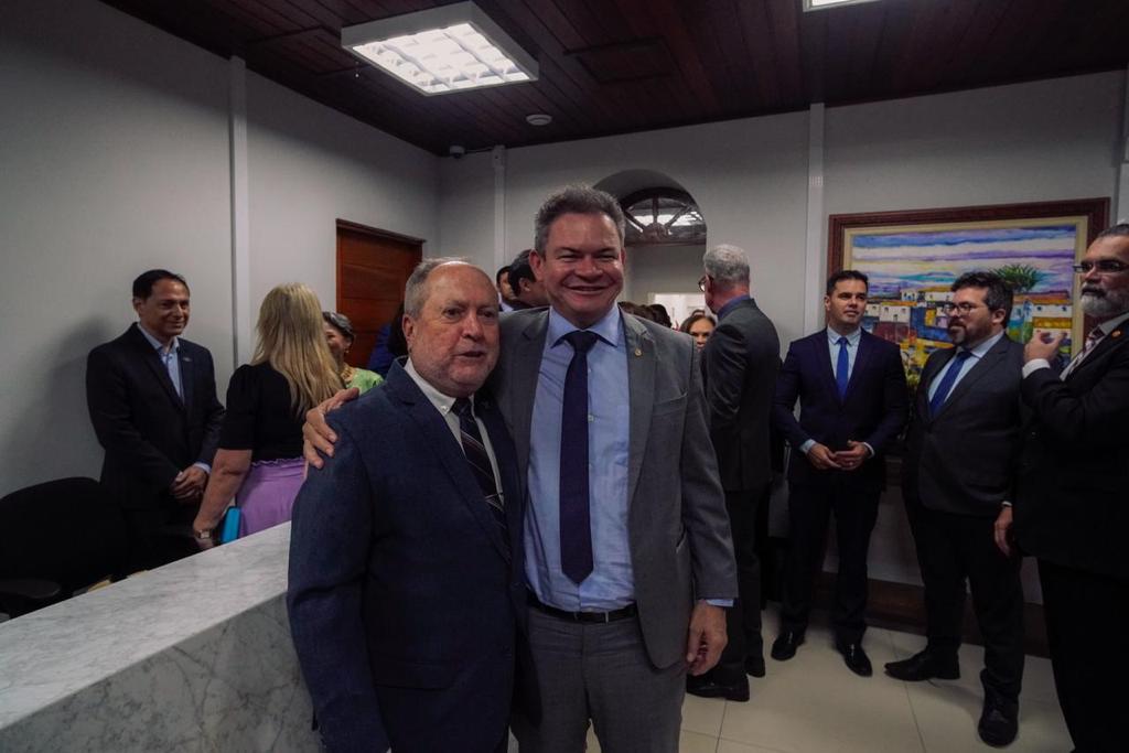 Deputado Rafael com o procurador-geral de Justiça, Eduardo Nicolau, na unidade inaugurada pelo MPMA