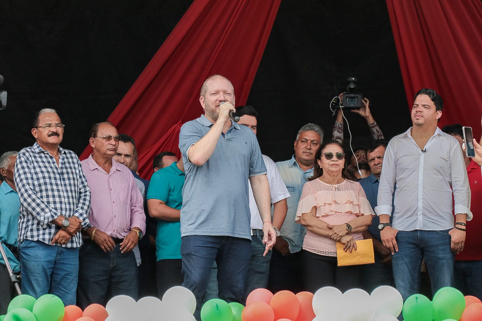 Em seu discurso em Pinheiro, Othelino Neto destacou a parceria entre Governo do Estado, Assembleia Legislativa, Câmara Federal e Prefeitura como fundamental para melhorar a vida da população do município 