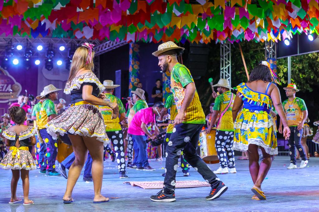 A dança Coco do Pirinã, do bairro Anjo da Guarda, também fez bonito no segundo dia de Arraial da Assembleia 