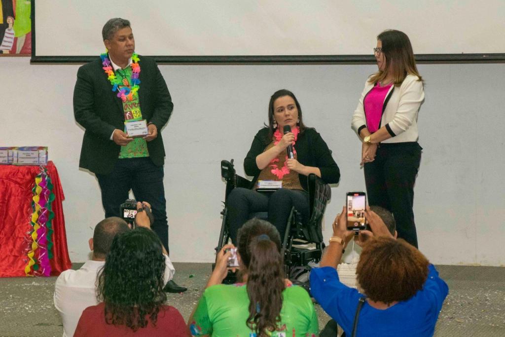 Andreia Rezende é homenageada pela MOB em solenidade comemorativa do Serviço Travessia