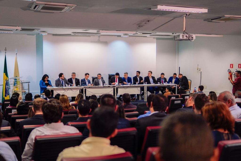 CCJ e Comissão de Orçamento debatem PEC do Congresso que altera Sistema Tributário Nacional