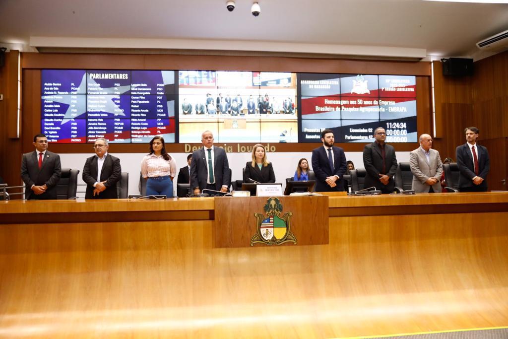 Assembleia celebra 50 anos da Embrapa com exposição fotográfica e sessão solene