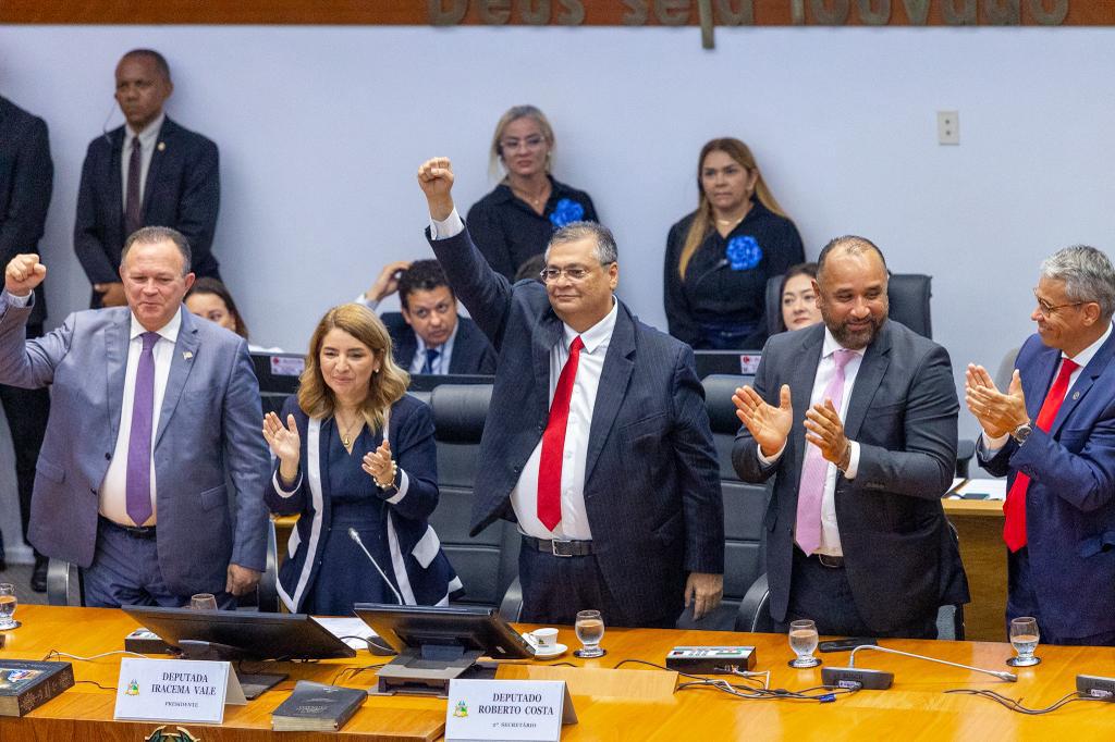 Assembleia Legislativa homenageia Flávio Dino em sessão solene