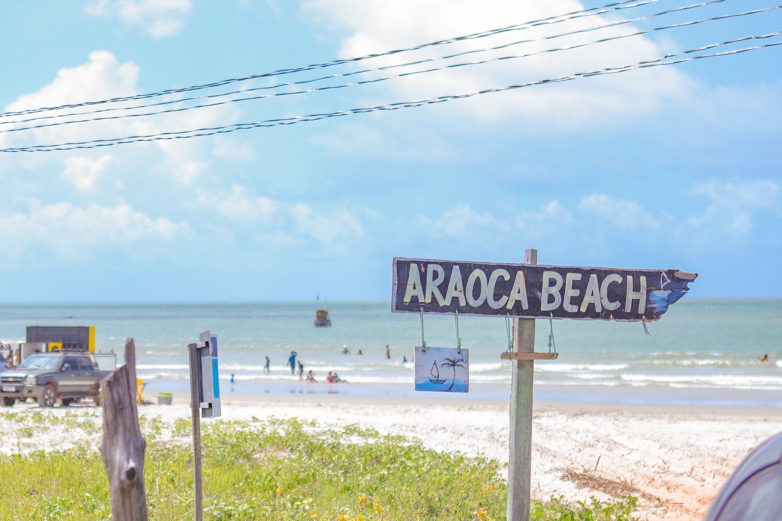 Praia de Araoca, no município de Guimarães, cujo acesso será beneficiado com obra de governo estadual 