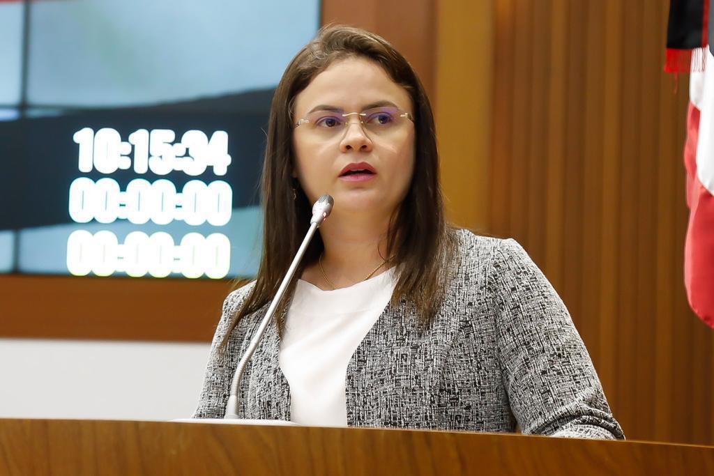 Deputada Fabiana Vilar propõe Projeto de Lei para incluir PCDs em publicidades oficiais