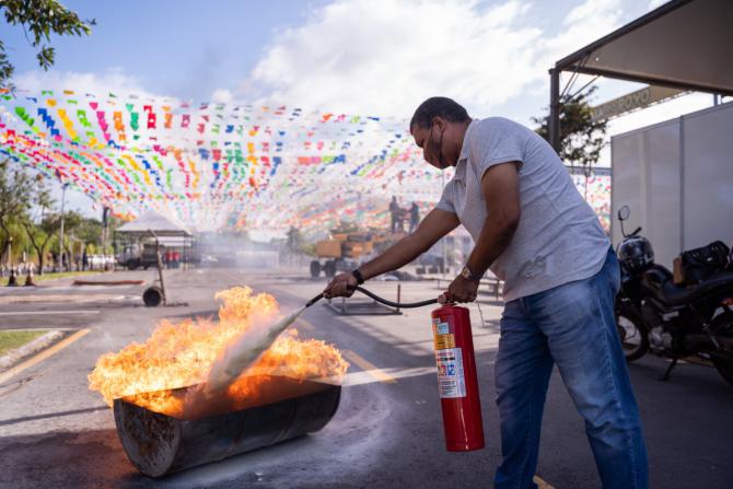 Barraqueiros que trabalharão no 