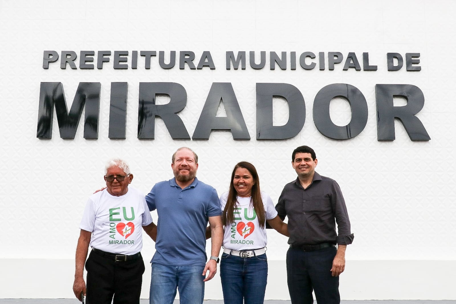 O presidente da Assembleia participa do ato de entrega das novas instalações da sede da Prefeitura de Mirador 