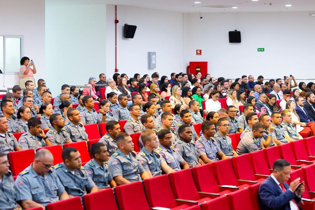 Plateia reuniu servidores da Alema, estudantes do Curso de Formação de Oficiais e interessados no tema