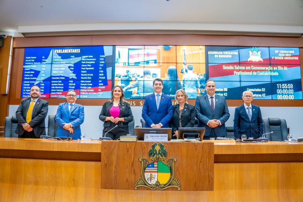 Assembleia realiza sessão solene alusiva ao Dia Estadual do Profissional de Contabilidade