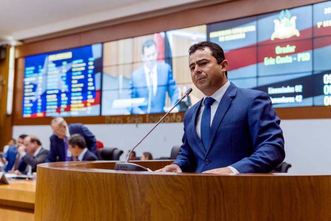 Queda na taxa de analfabetismo no Maranhão é destacada por deputado Eric Costa