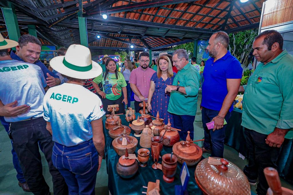 Iracema Vale conheceu trabalho de produtores maranhenses durante visita à Expoema