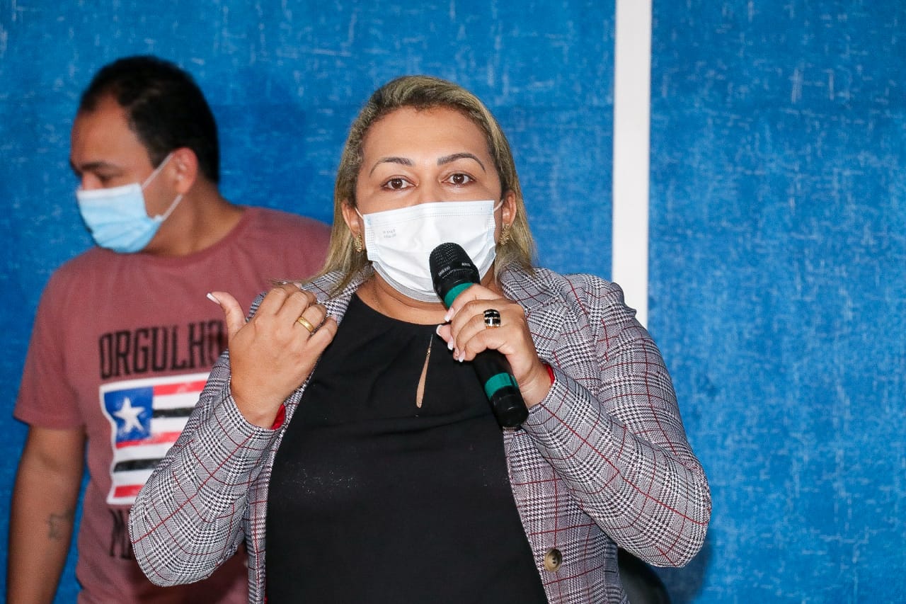 Presidente da Câmara Municipal de Carolina, Luciane Martins, disse que a Assembleia exerce importante papel ao aproximar os parlamentos na busca de solução aos problemas das cidades 