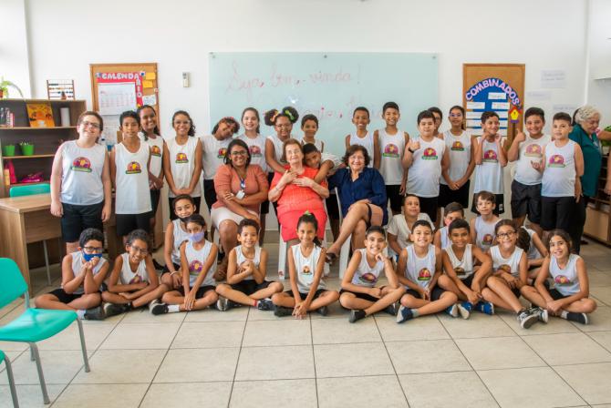 Creche-Escola Sementinha recebe visita da fundadora da instituição