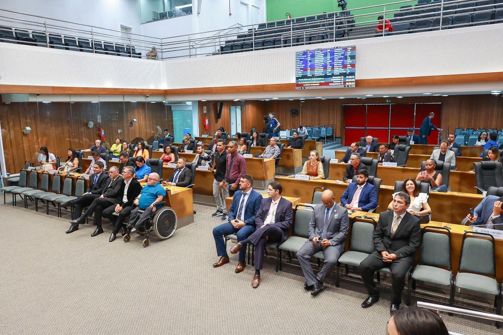 Solenidade contou com a presença de profissionais de educação física e autoridades