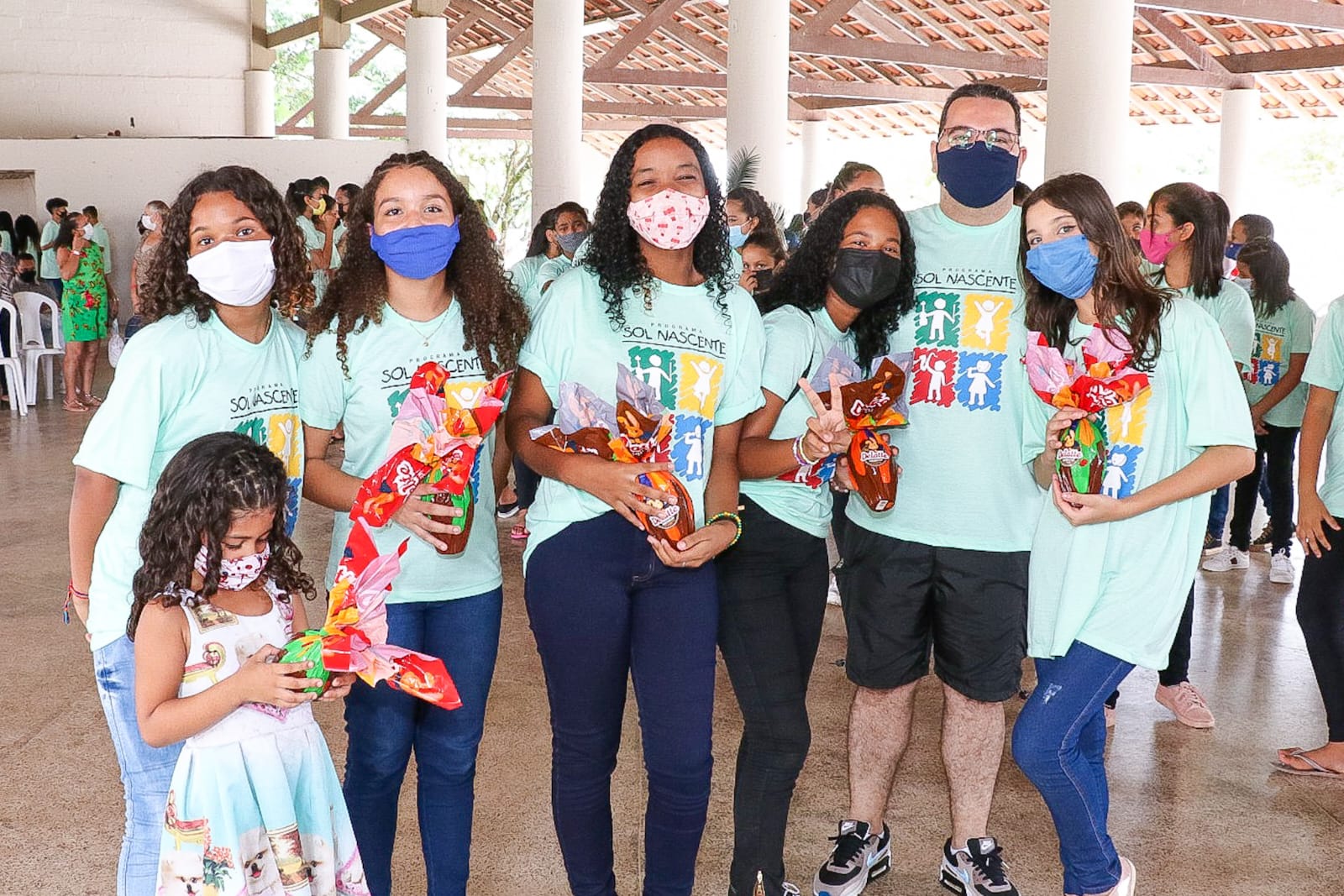 Evento contou, ainda, com a entrega de ovos da Páscoa