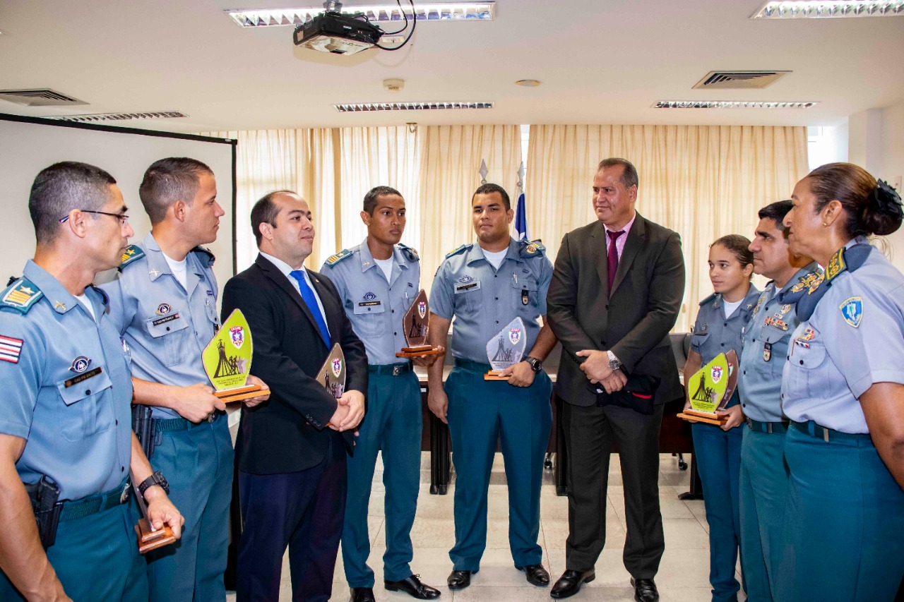 A homenagem aconteceu na presença do cel. Marcelo Jinkings