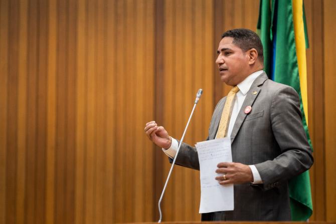 Zé Inácio destaca Dia de Combate à Lgbtfobia como importante data contra o preconceito 
