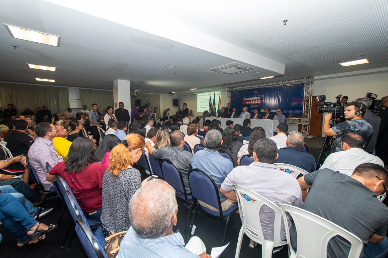 O evento foi prestigiado por deputados estaduais, prefeitos, vereadores, lideranças políticas e representantes da sociedade civil