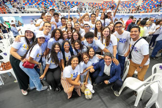 Osmar Filho participa do lançamento do Programa Pé-de-Meia no Maranhão