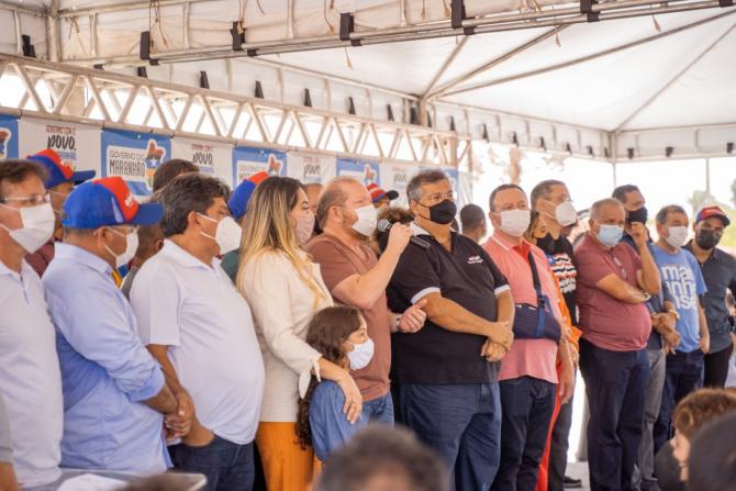 Othelino e Ana Paula destacam avanços na Baixada durante entrega de obras em Palmeirândia