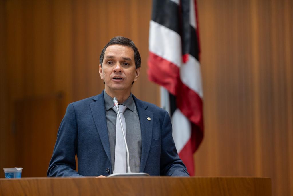 Ricardo Arruda conclamou deputados a integrarem possível comitê interinstitucional da retomada de obras