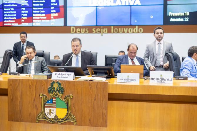 Aprovada MP que garante reajuste aos professores da educação básica do Maranhão 