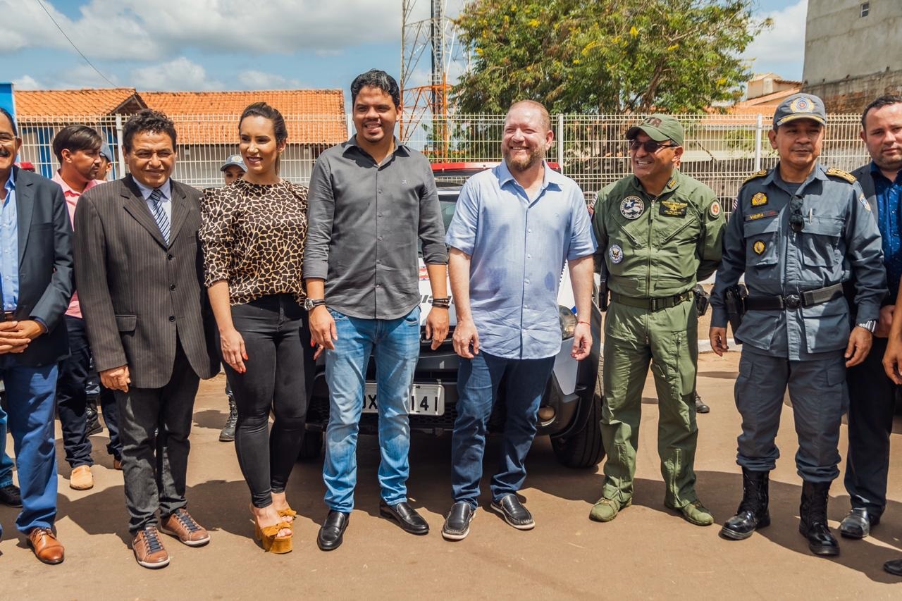 Ato de entrega das viaturas policiais em Pinheiro, para reforçar o policiamento no município