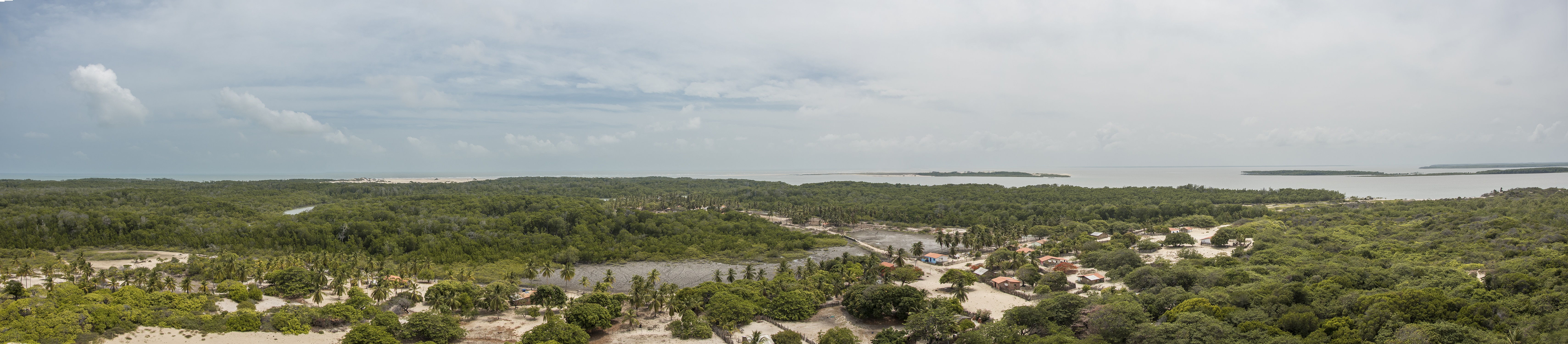 O arquipélago das Marianas, localizado no extremo Norte do Maranhão, é formado por cerca de 30 ilhas