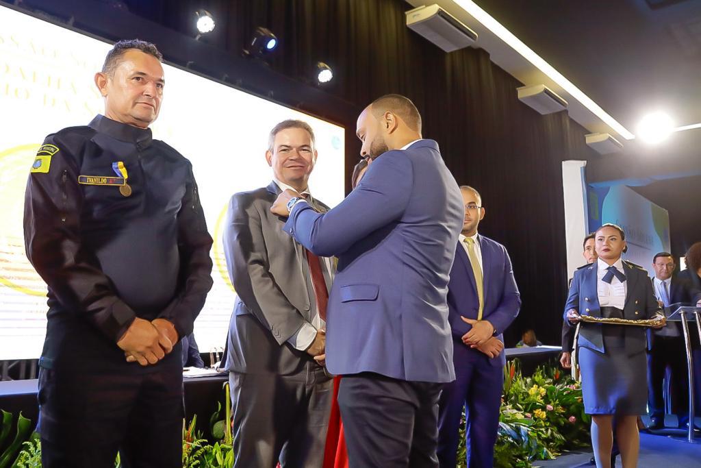 Deputado Rafael é homenageado com medalha ‘Simão Estácio da Silveira’ da Câmara Municipal de São Luís