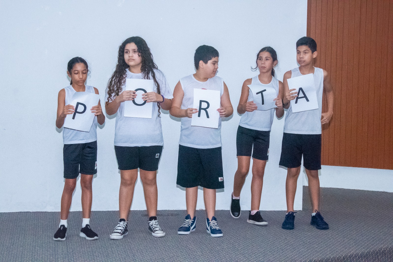Alunos da Creche Sementinha participaram de brincadeiras durante a programação da Aula da Saudade