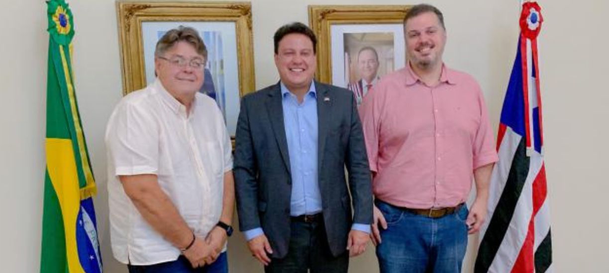 Em reunião com governador em exercício, Rodrigo Lago debate ações para São Domingos
