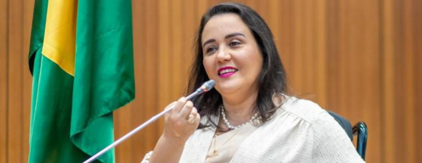 Andreia Rezende anuncia retomada de obras do Hospital Regional de Balsas