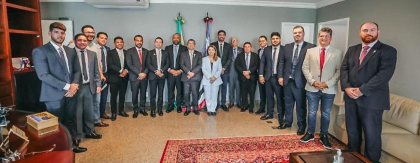 Iracema Vale firma parceria com TRE para instalação de posto avançado de biometria na Alema